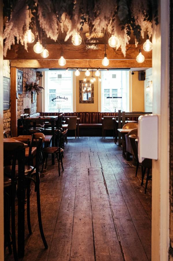 The Sun Hotel & Bar 랭커스터 외부 사진