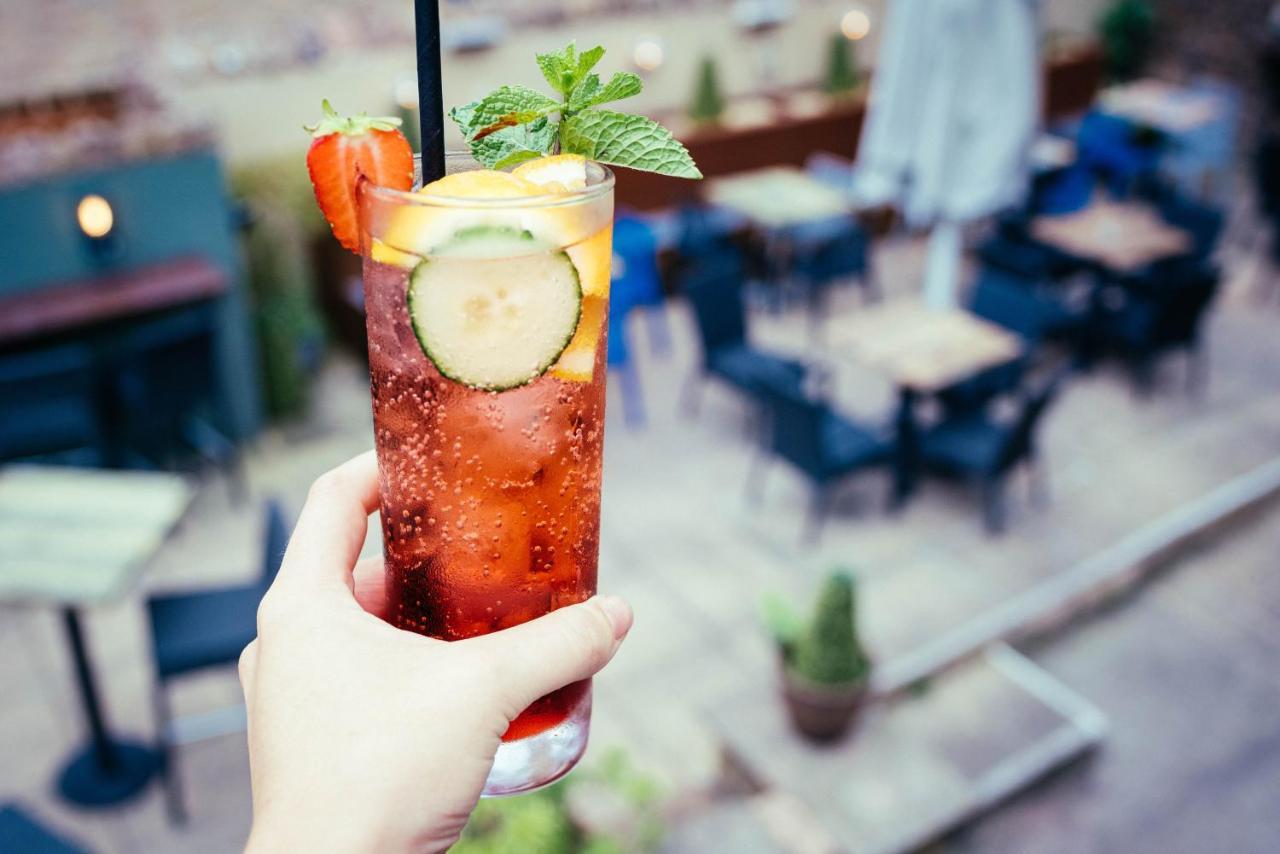 The Sun Hotel & Bar 랭커스터 외부 사진