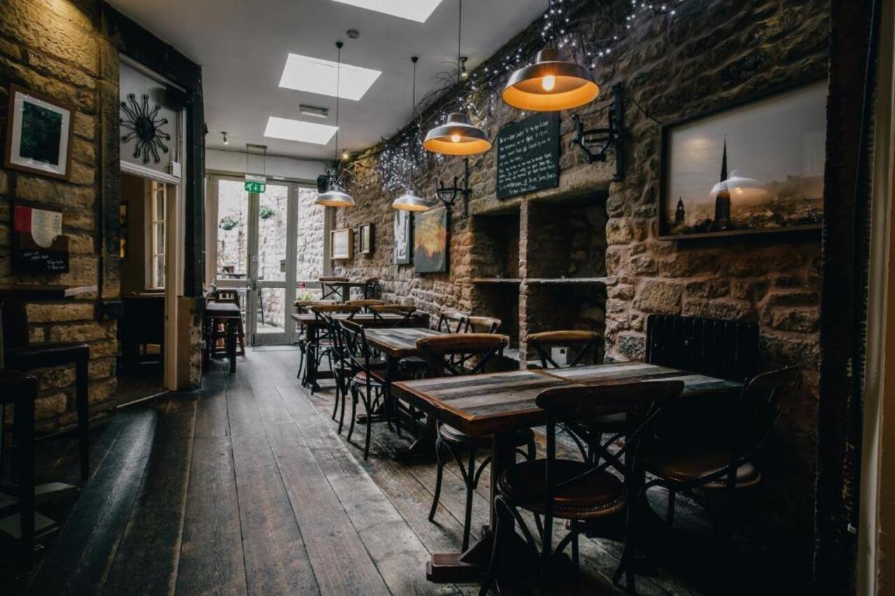 The Sun Hotel & Bar 랭커스터 외부 사진